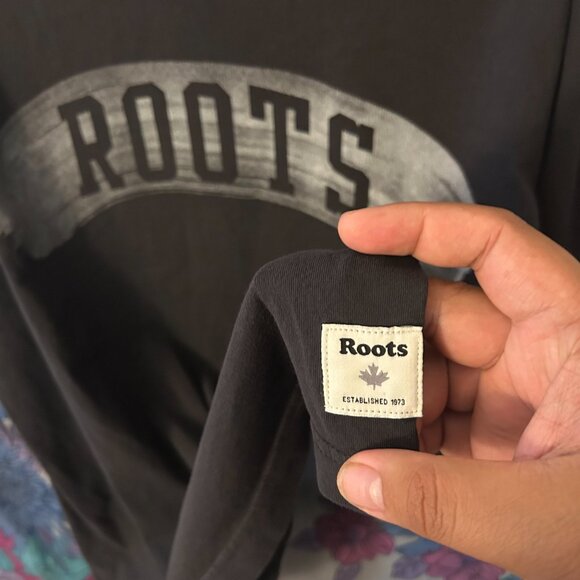 roots extra large shirt - Picture 2 of 3